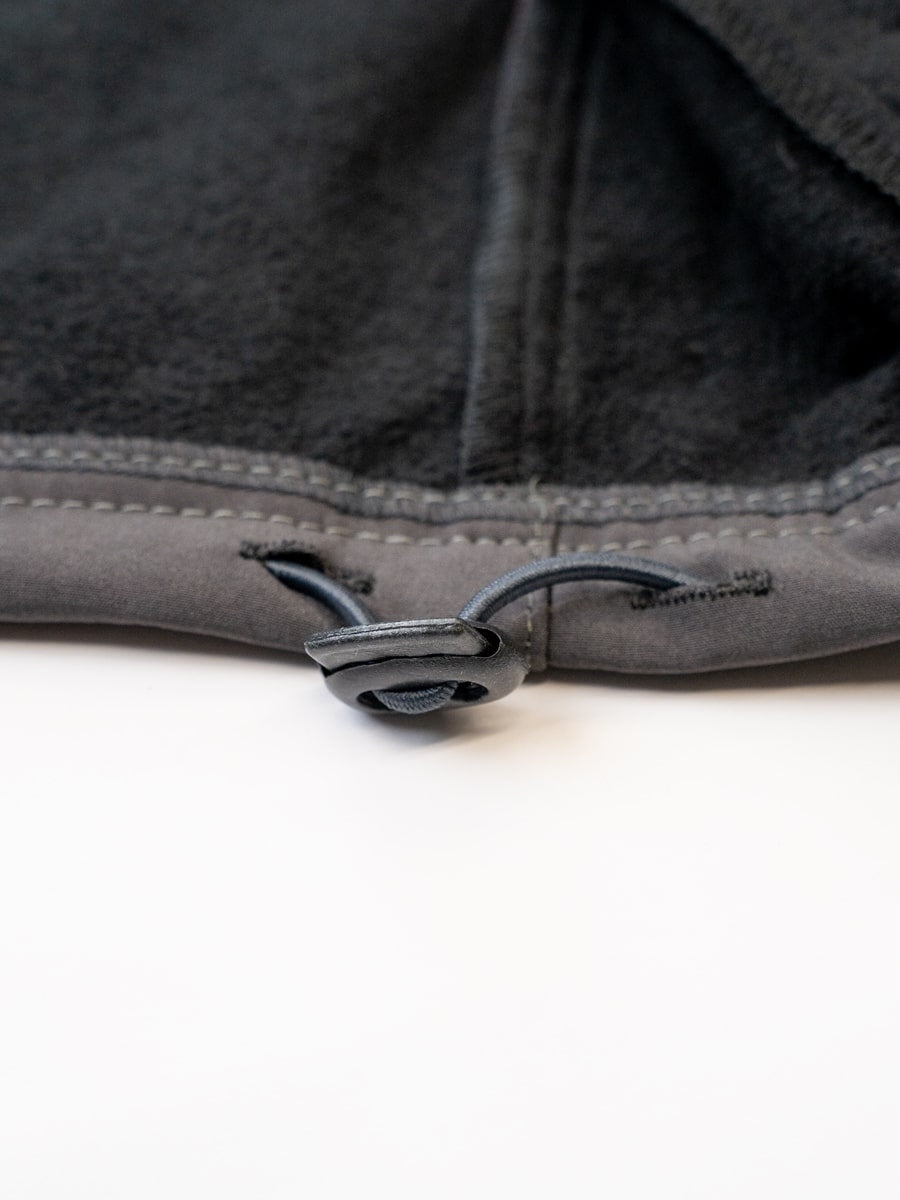 Softshell-Jacke Saumdetail mit Kordelzug und Stopper zur Weitenregulierung