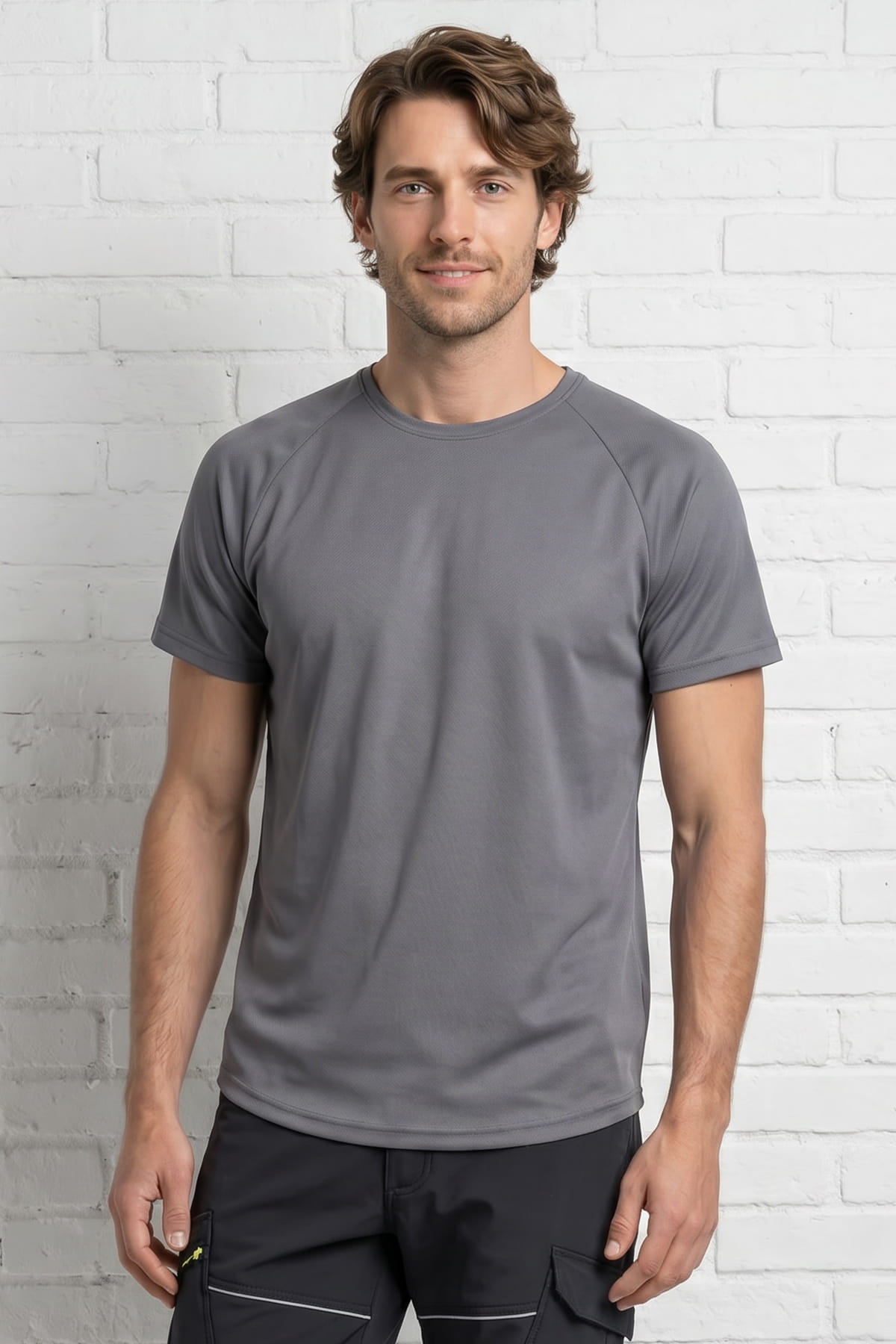 Antrazitfarbenes Dry Touch T-Shirt ISM 6600 mit Rundhalsausschnitt, Frontansicht