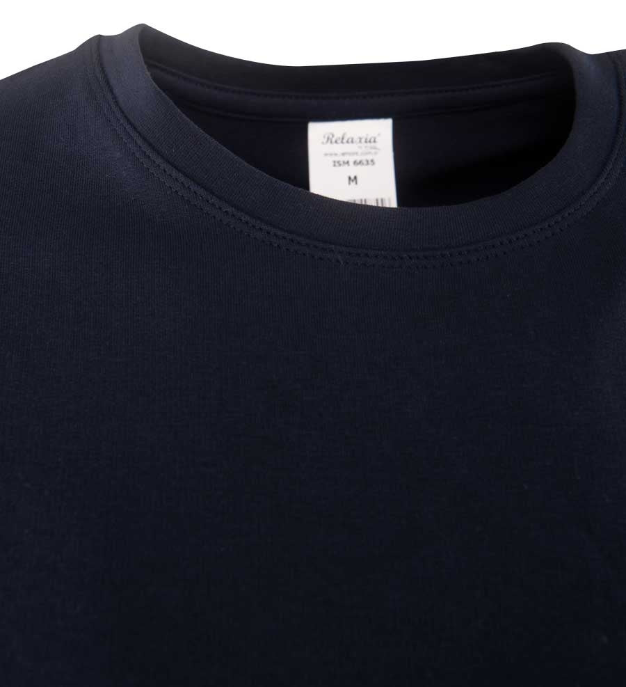 Dunkelblaues Sweatshirt, Rundhalsausschnitt mit Innenetikett am Nacken