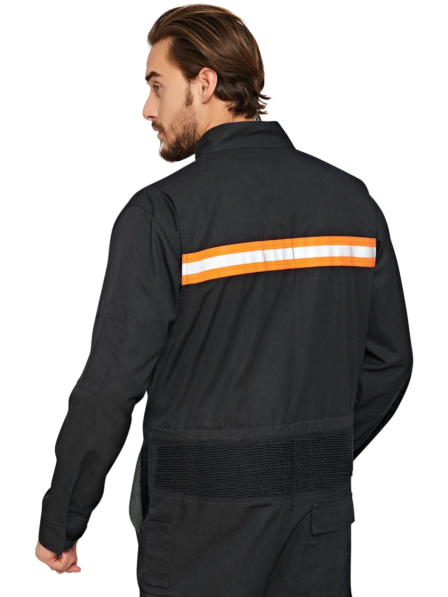 Flammhemmender Overall mit Reflexstreifen am Rücken und Bündchen am unteren Saum.