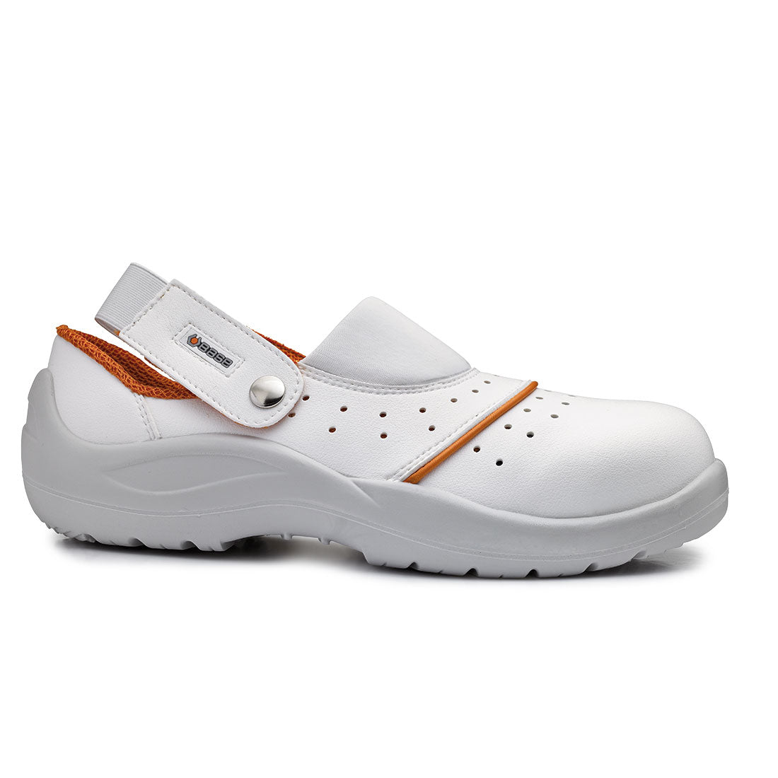 Weiße Clog-Schuhe mit Klettlasche, Metallknopf und gelochter Zehenpartie