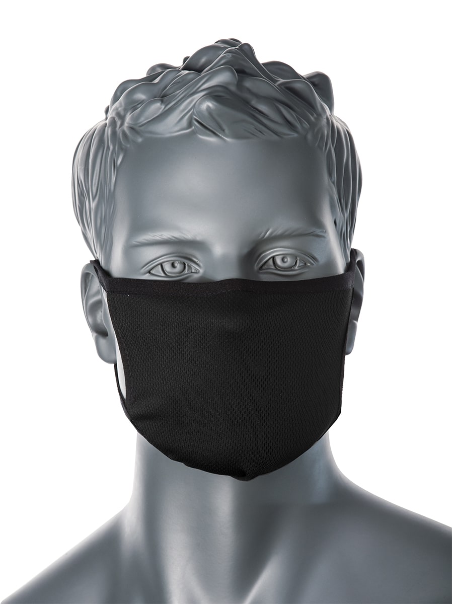 Schwarze 3-lagige Gesichtsmaske mit Ohrschlaufen, Vorderansicht auf Puppe