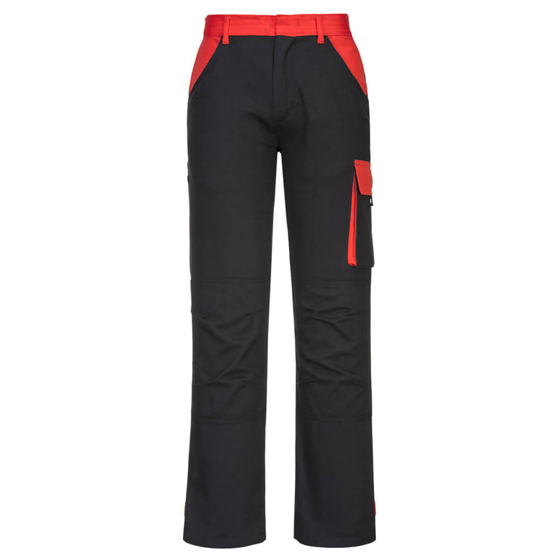 Schwarze Bundhose mit roten Ziernähten und seitlichem Werkzeugtascheneinsatz